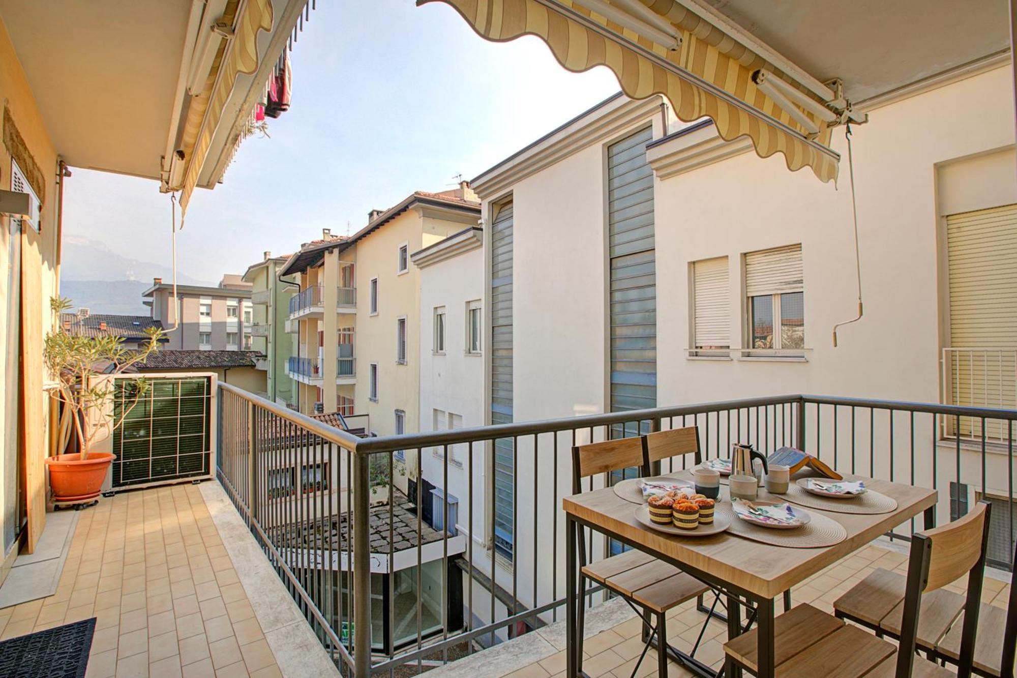 Quiet Oasis In Heart - Happy Appartamento *